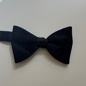 Ralph Lauren Purple Label Black Pre-Tied Bow Tie